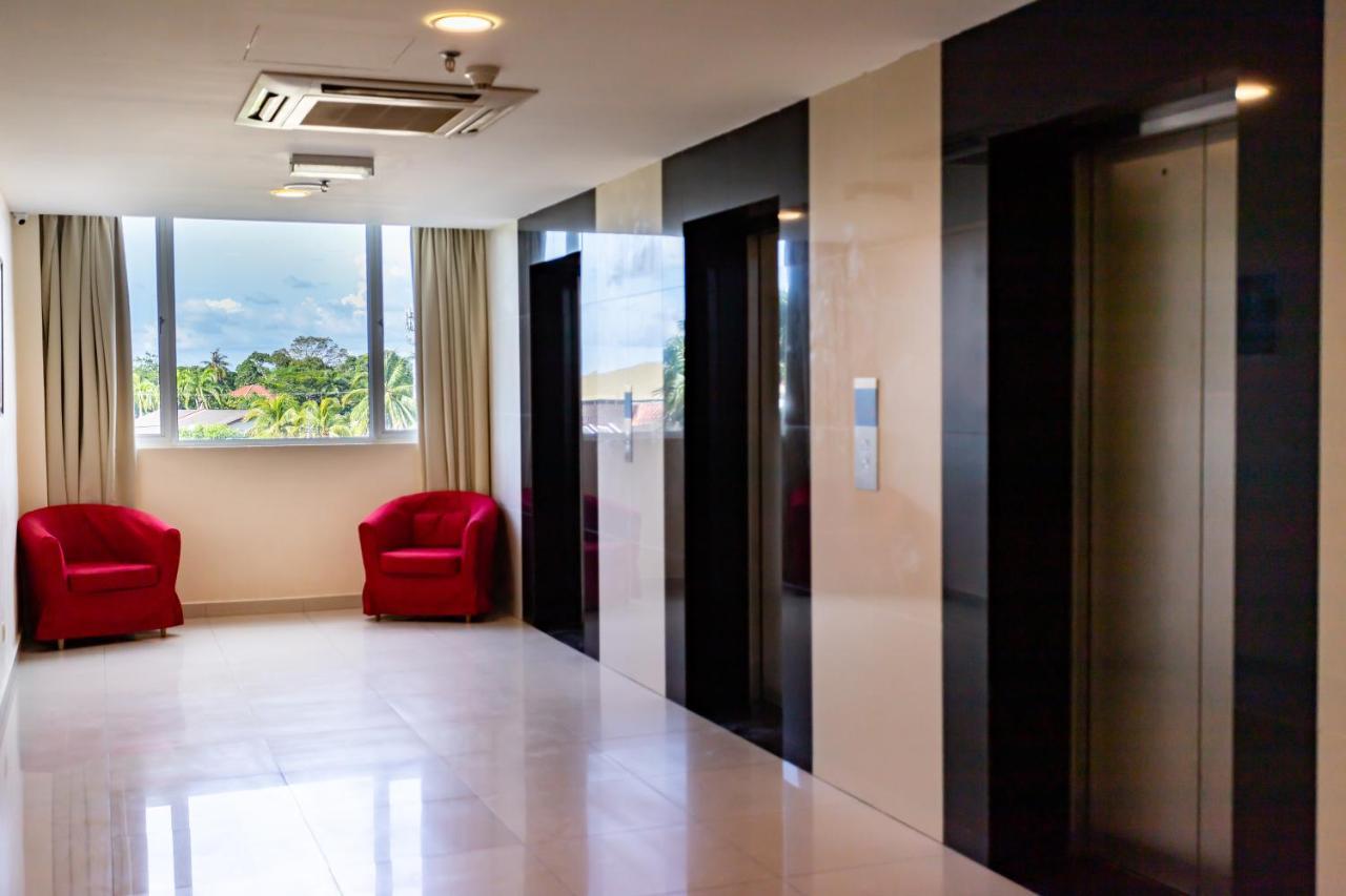 Emart Hotel Miri Exteriér fotografie